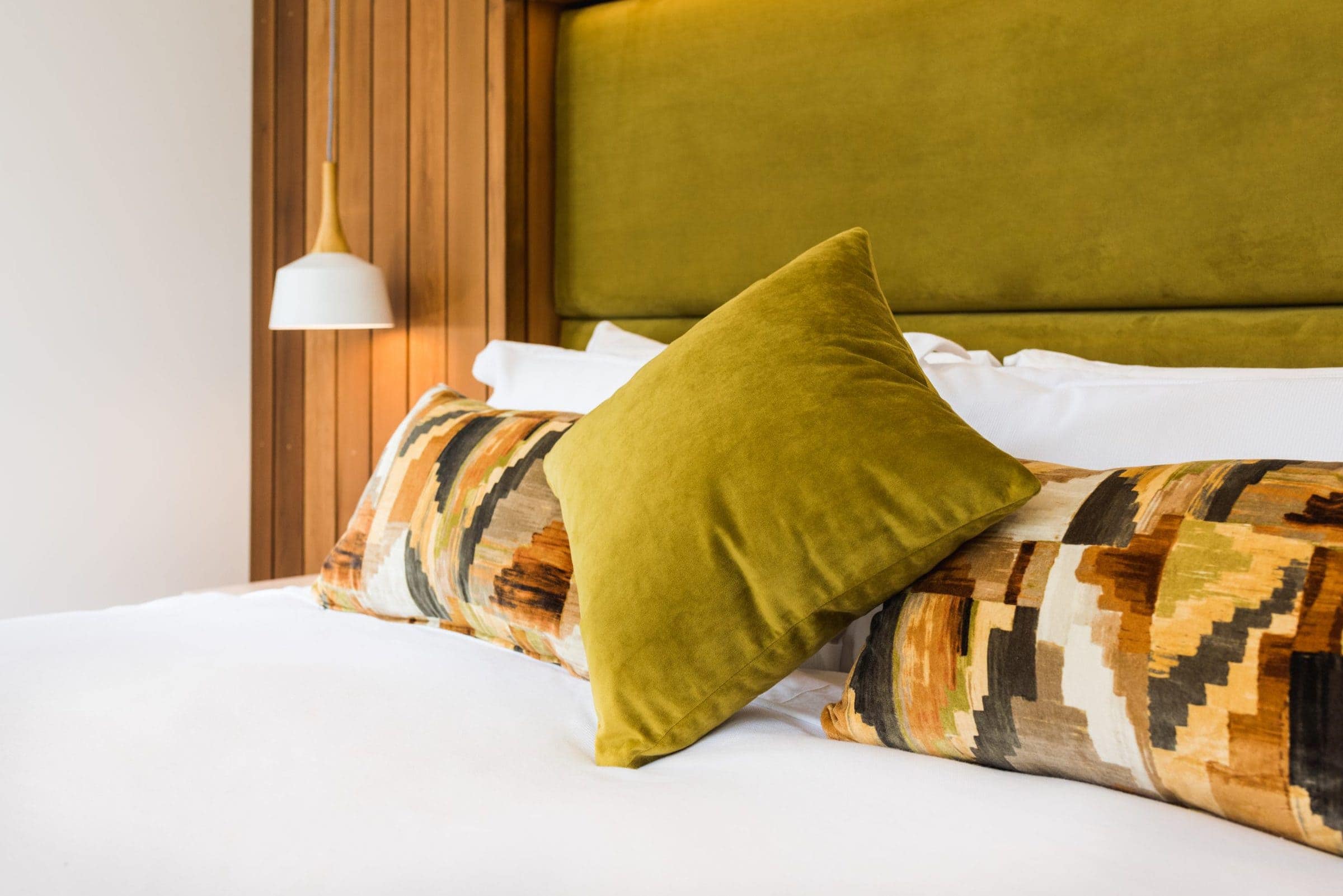 Luxury Bed Hotel Glacier Country